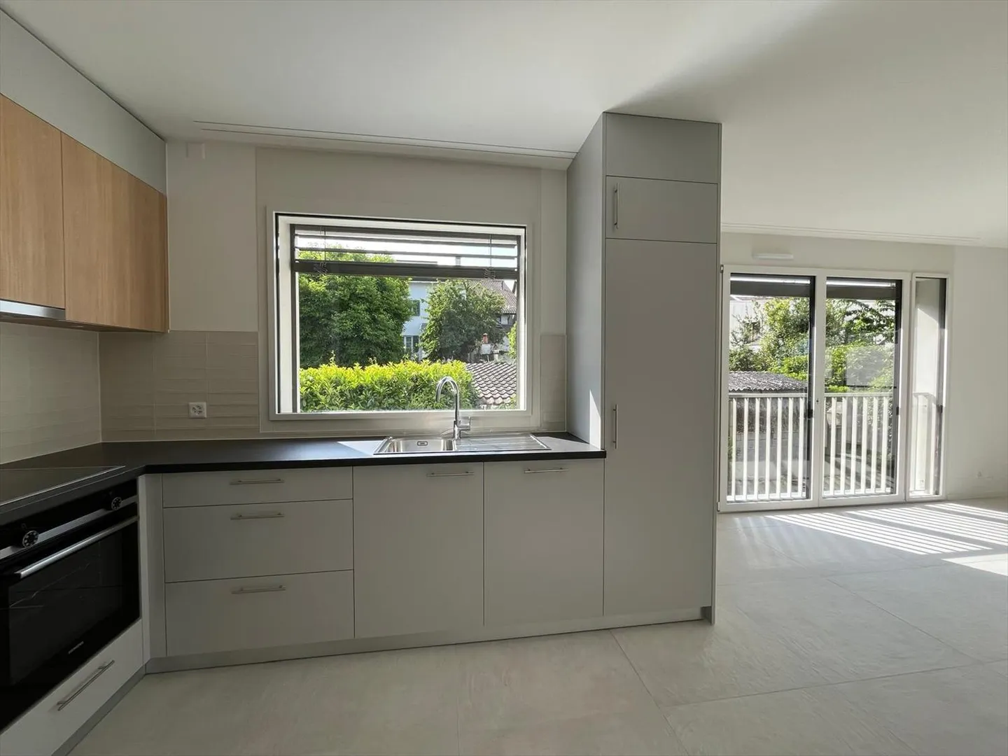 2.5 Room Apartment - Photo 1 of 9