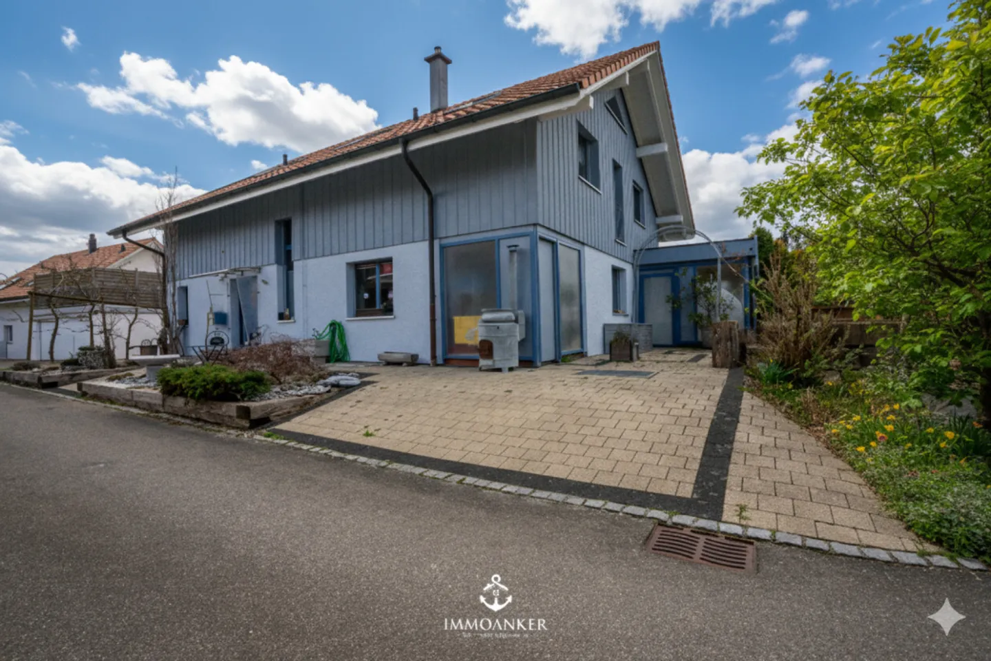 Ampia casa unifamiliare con molte possibilità d'uso e garage... - Foto 17 di 18