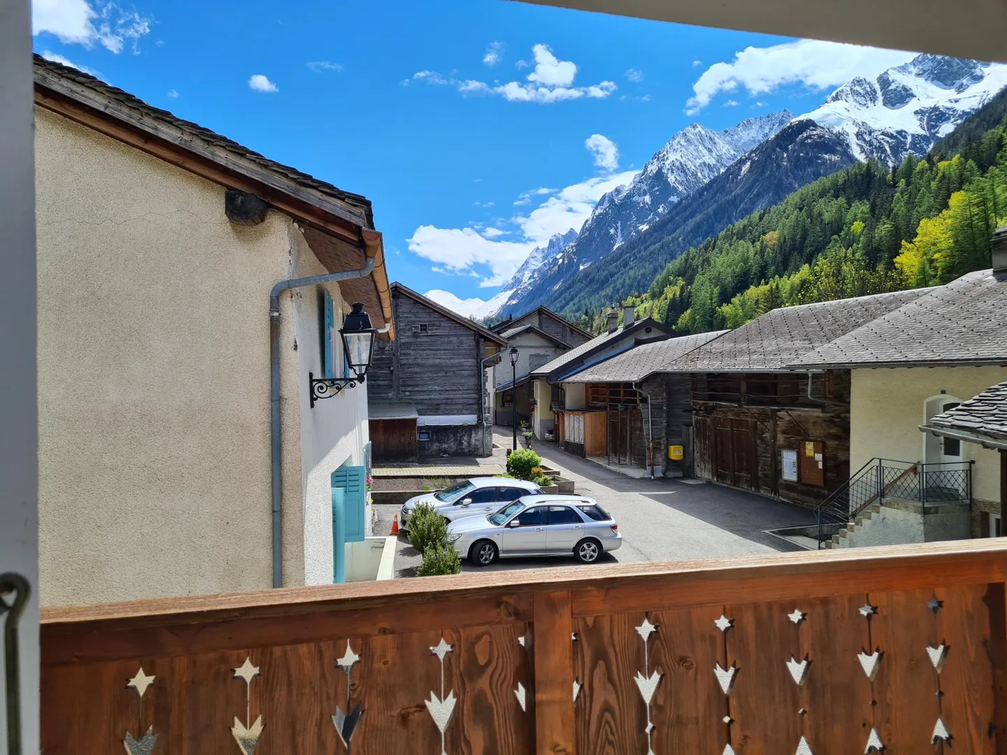Tedesco: Casa di campagna con due appartamenti e grande potenziale - Foto 2 di 10