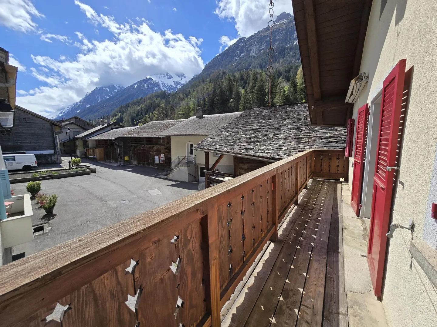 Tedesco: Casa di campagna con due appartamenti e grande potenziale - Foto 4 di 10