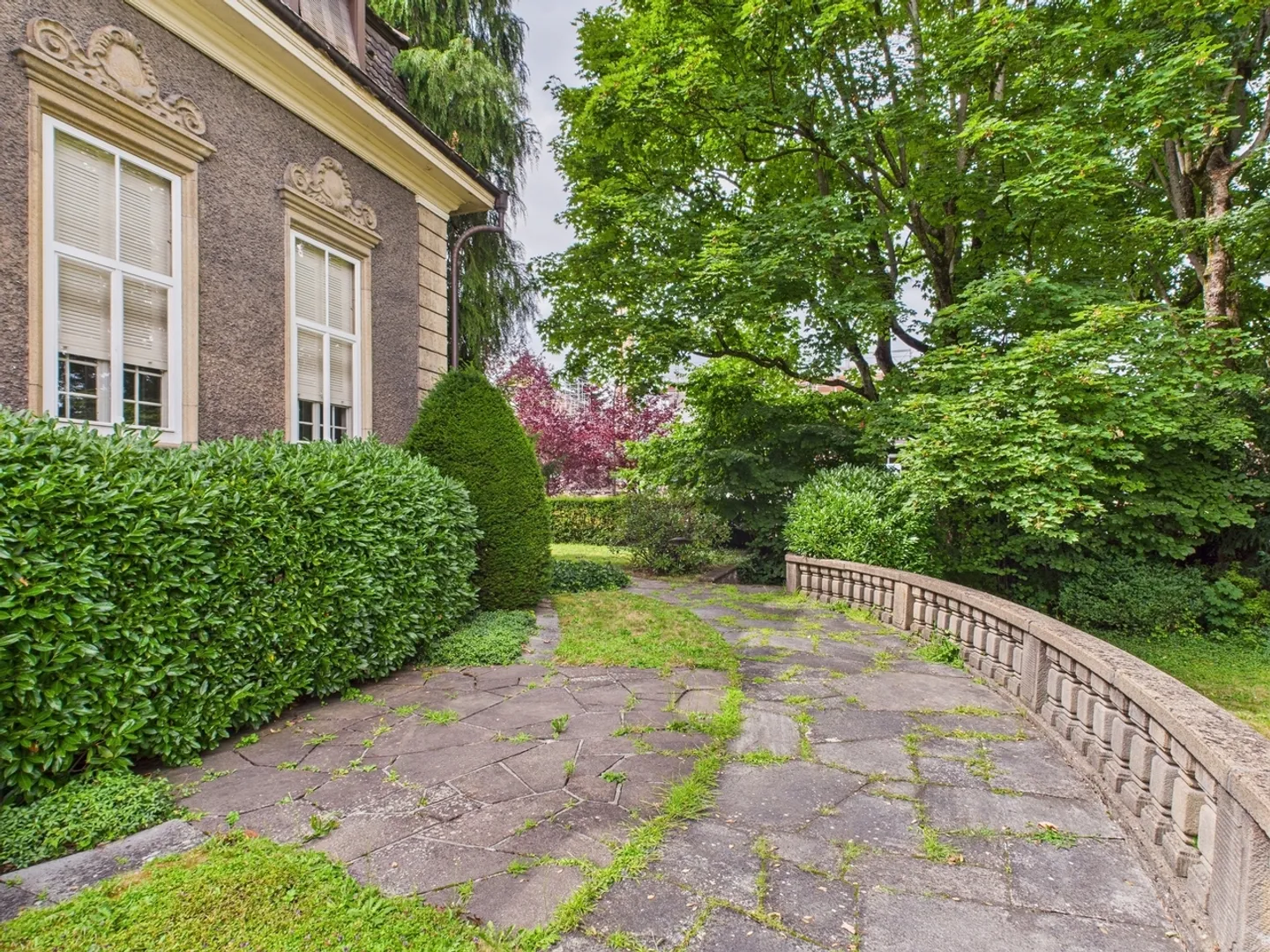 Première villa sur le Bruderholz - Un voyage à travers le passé élégant de Bâle - Photo 11 sur 13