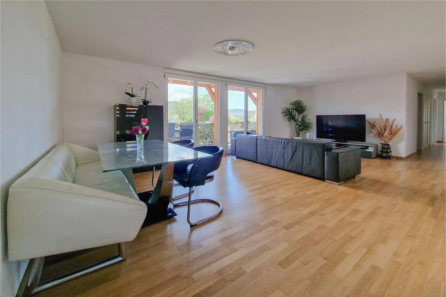 Durchdacht geplant, grosszügig gestaltet  Ihr neues Zuhause mit Weitblick - Foto 12 von 13