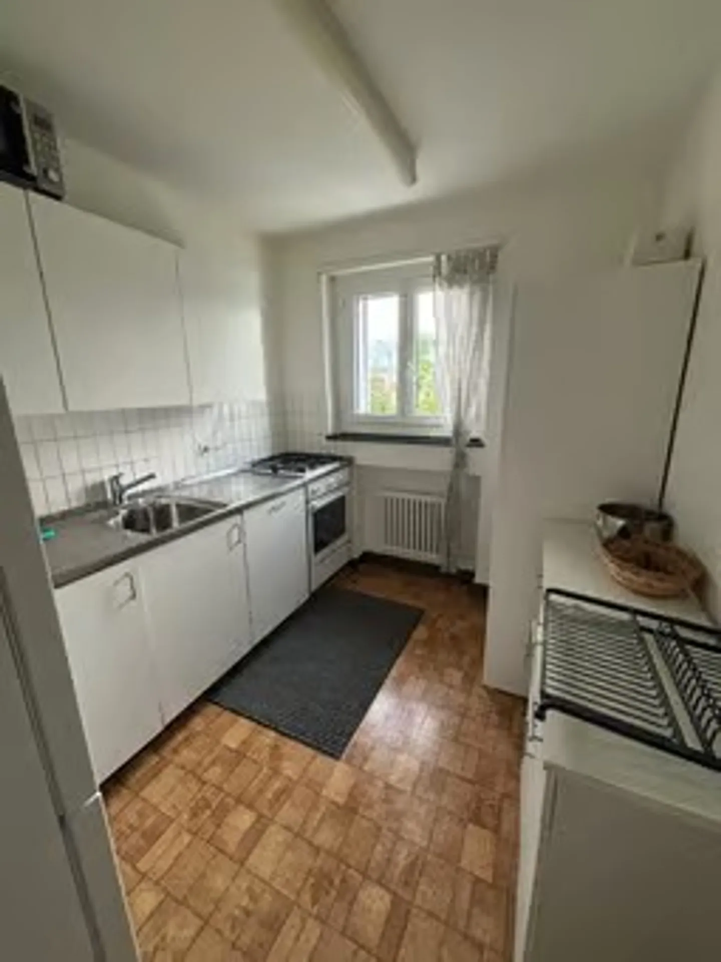✨ Appartement 2,5 pièces entièrement meublé dans le calme de Dübendorf - Photo 11 sur 13