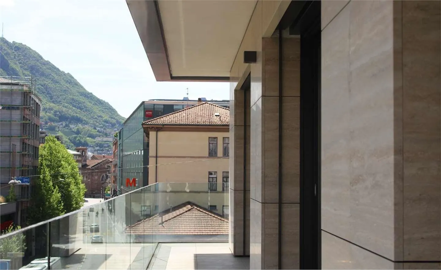 Lugano: elegant and modern 4.5-room apartment in the center - Photo 3 of 12
