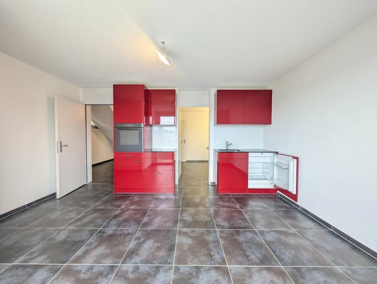 Vivere centrale con molto spazio per tutta la famiglia - Foto 6 di 11