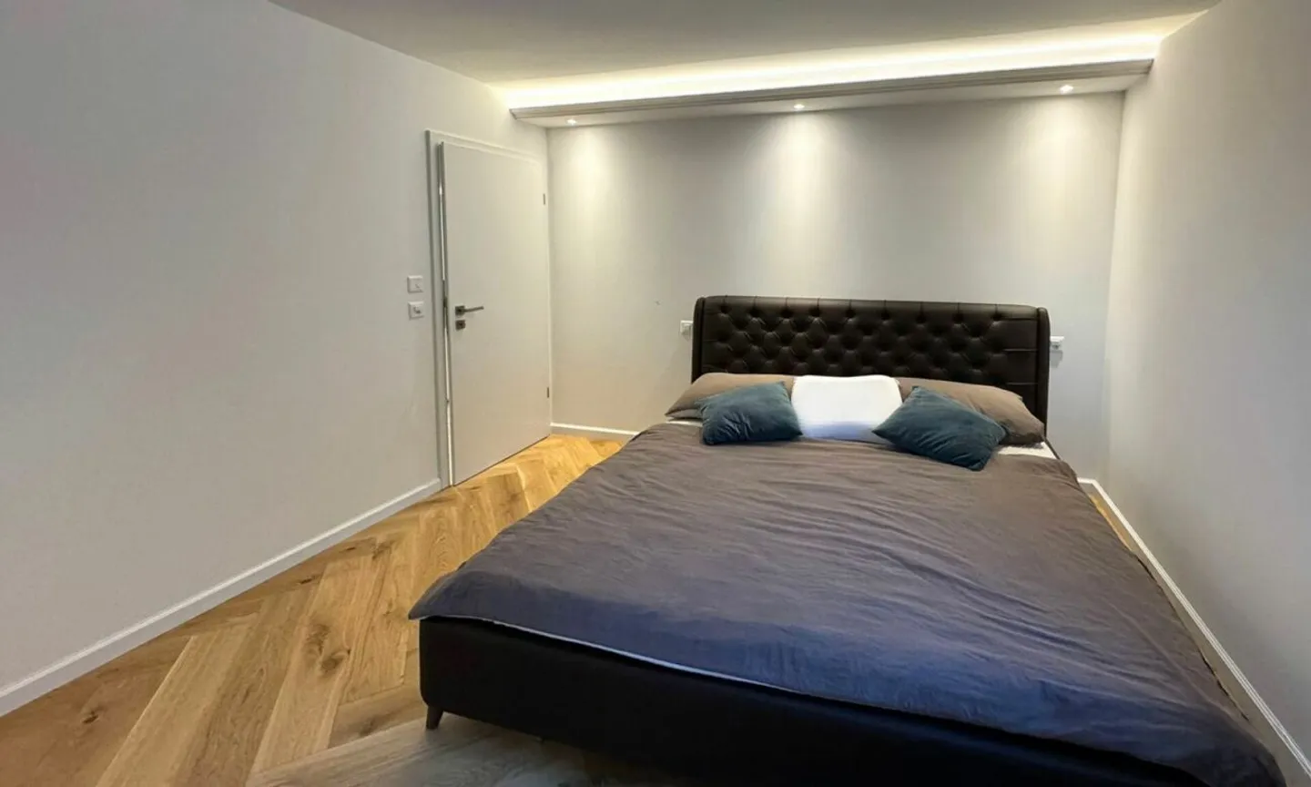 Bella casa a schiera con 6,5 stanze - Foto 11 di 28