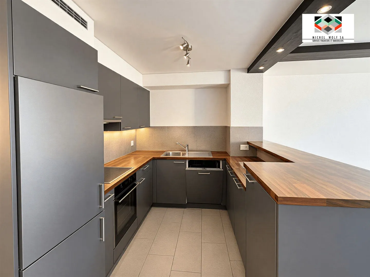 Villa for rent in Geneveys-sur-Coffrane - Photo 2 of 11