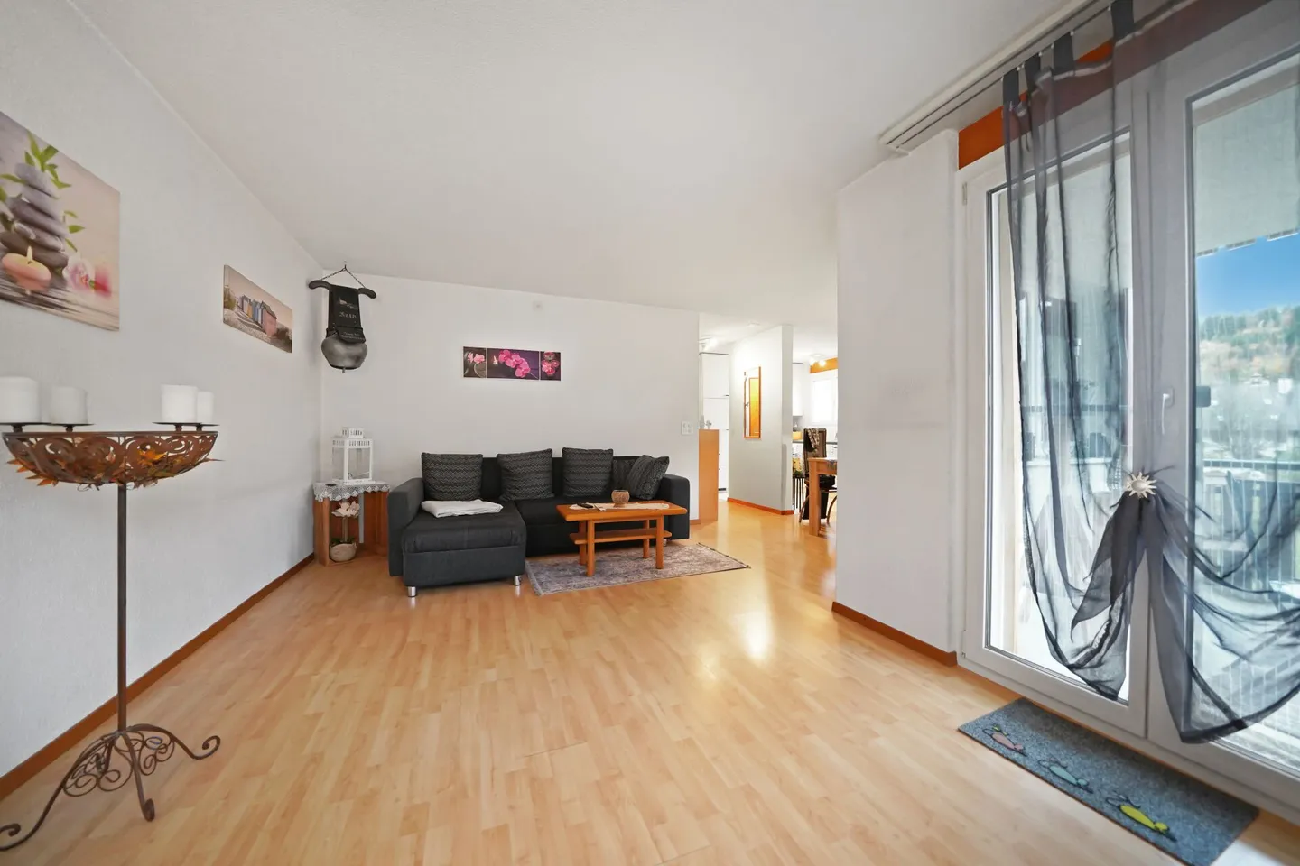 Luminoso appartamento di 2,5 stanze con balcone e vista mozzafiato - Foto 9 di 13