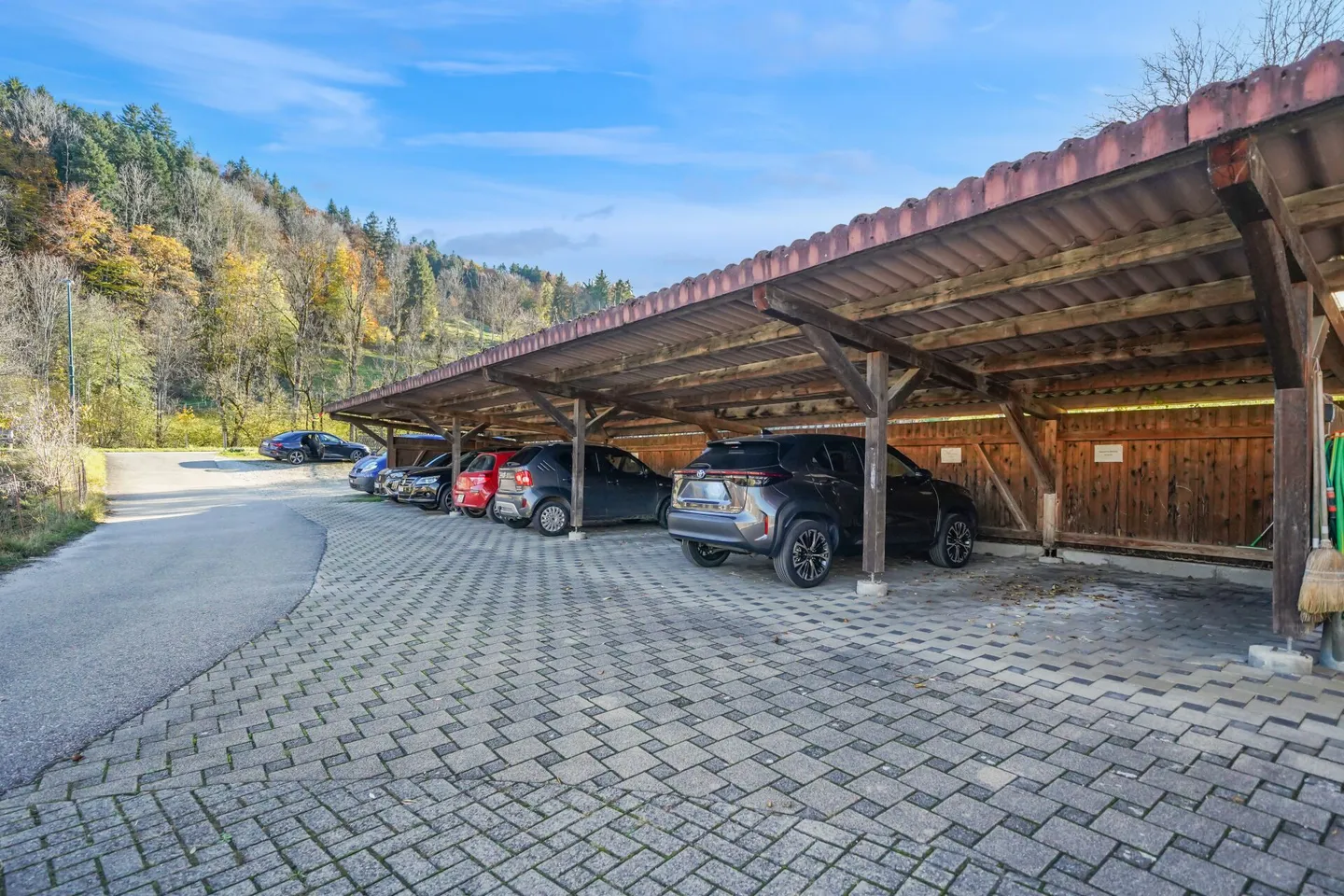 Luminoso appartamento di 2,5 stanze con balcone e vista mozzafiato - Foto 11 di 13