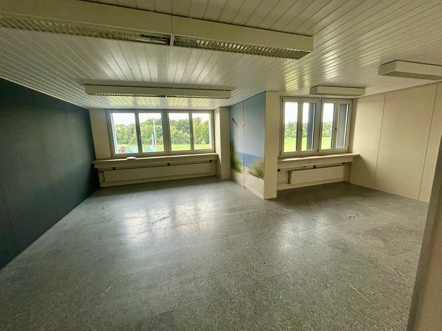 Bureau/Salles de pratique 39m2 - Photo 2 sur 5