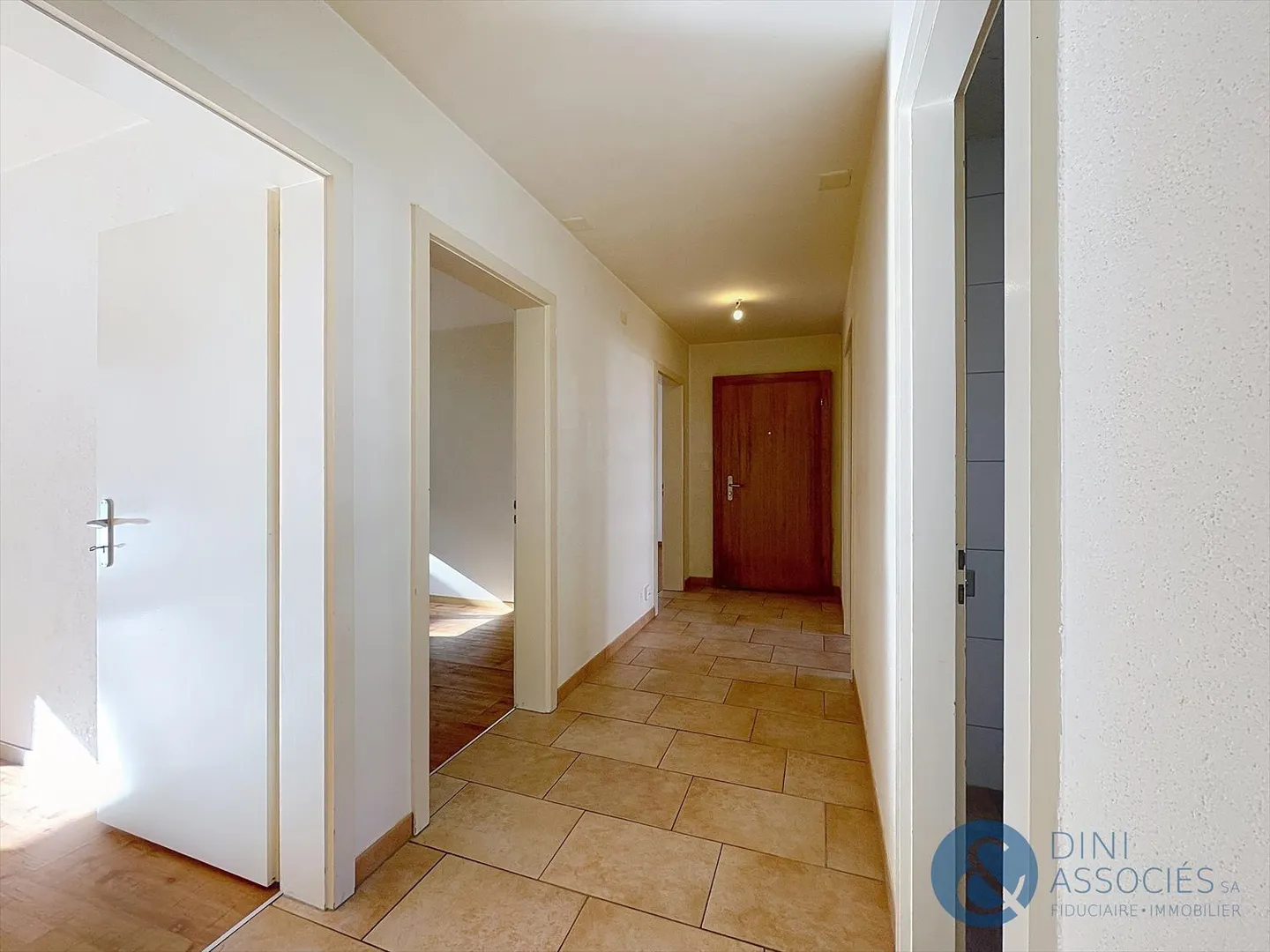 4.5 Room Apartment - Photo 7 of 12