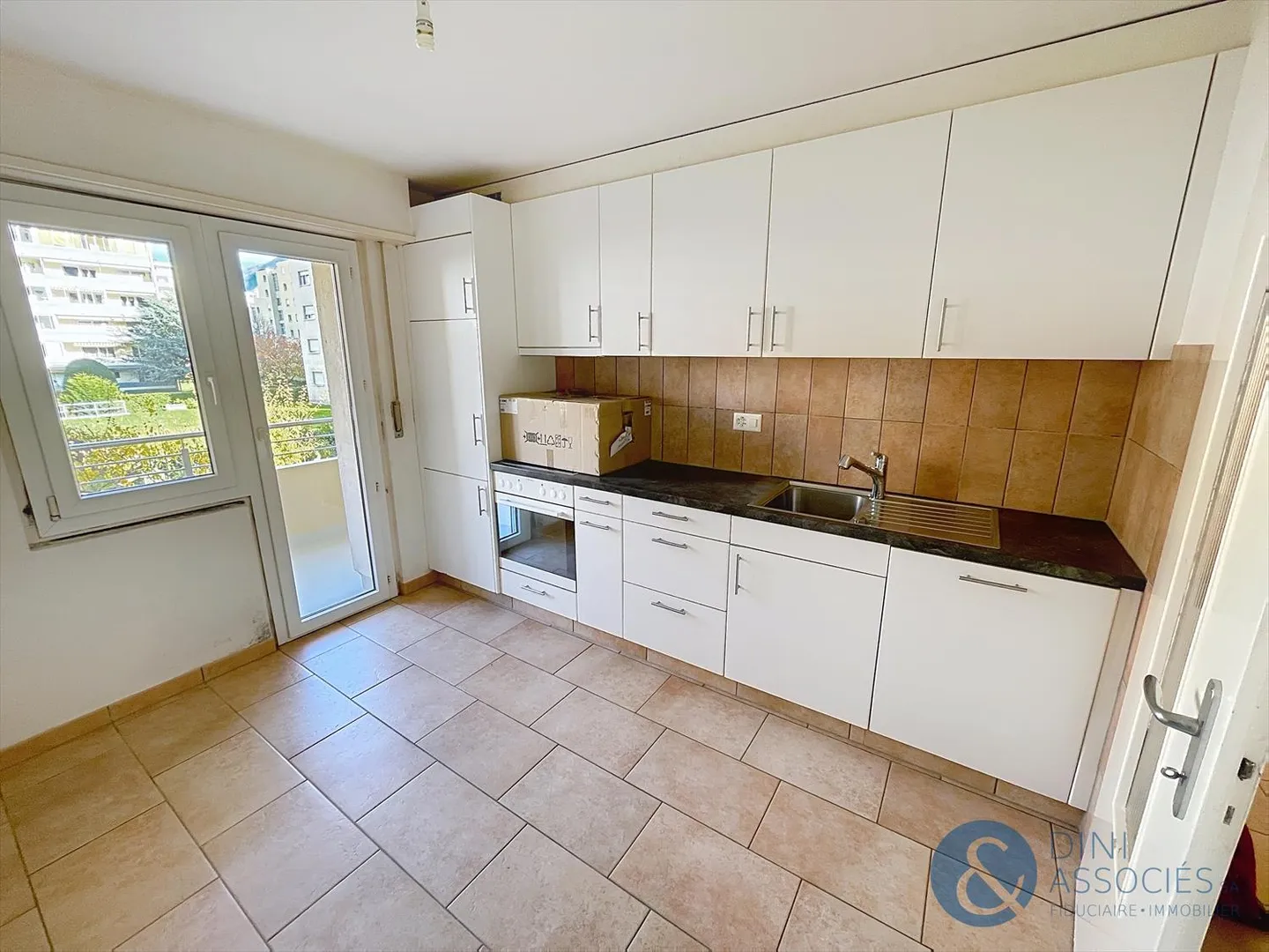 4.5 Room Apartment - Photo 9 of 12