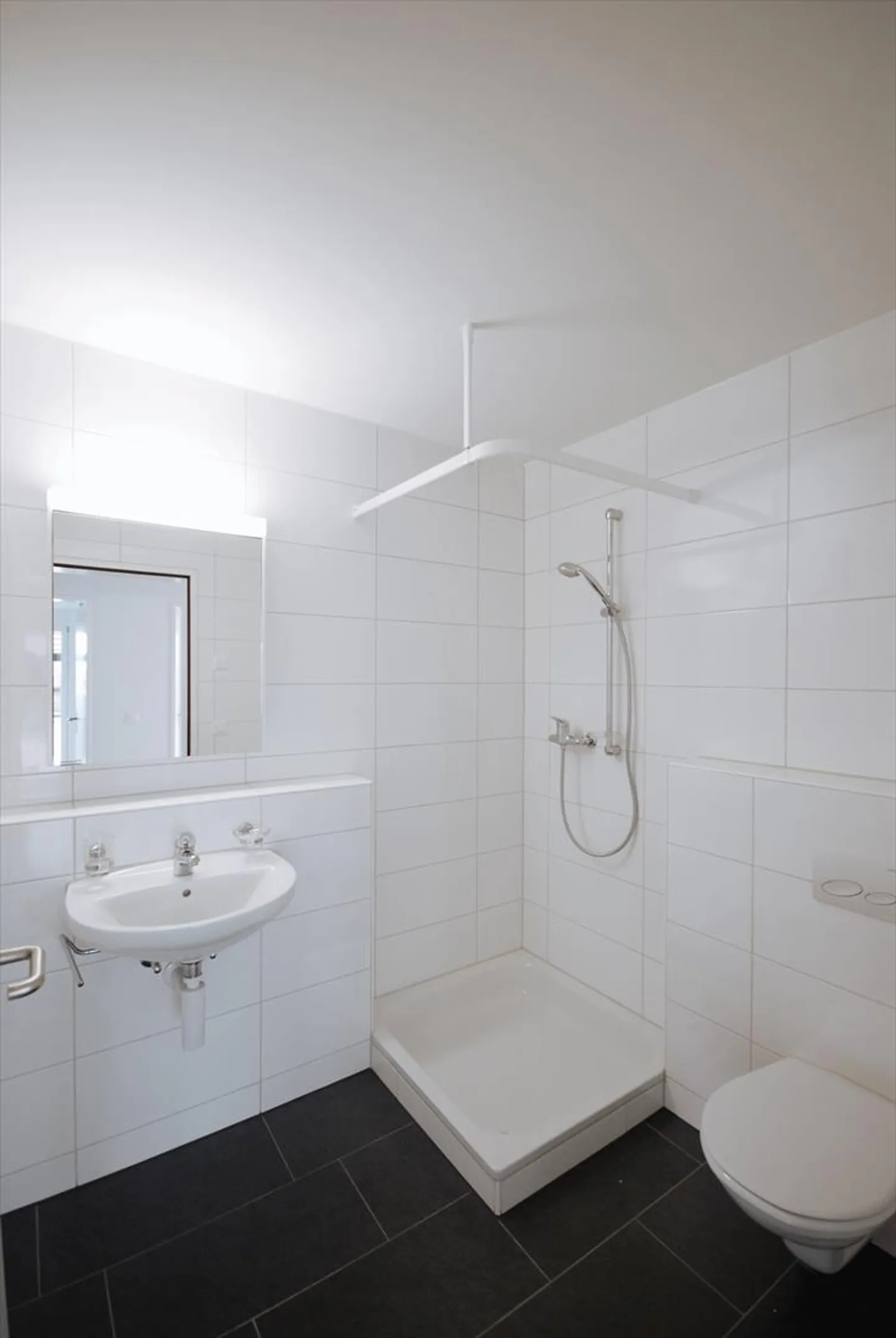 Appartement 4.5 pièces - Photo 5 sur 9