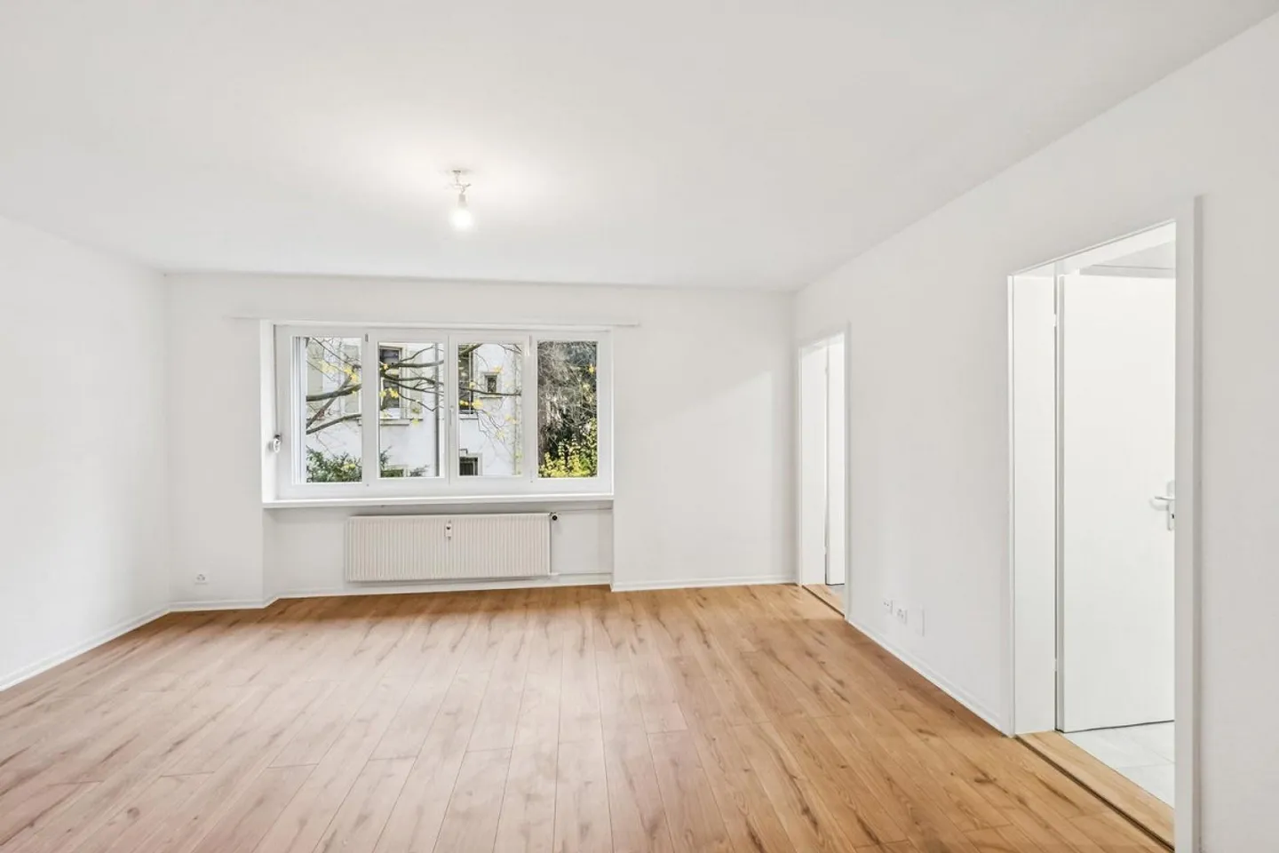 Renovated, modern apartments for rent! - Photo 7 of 13