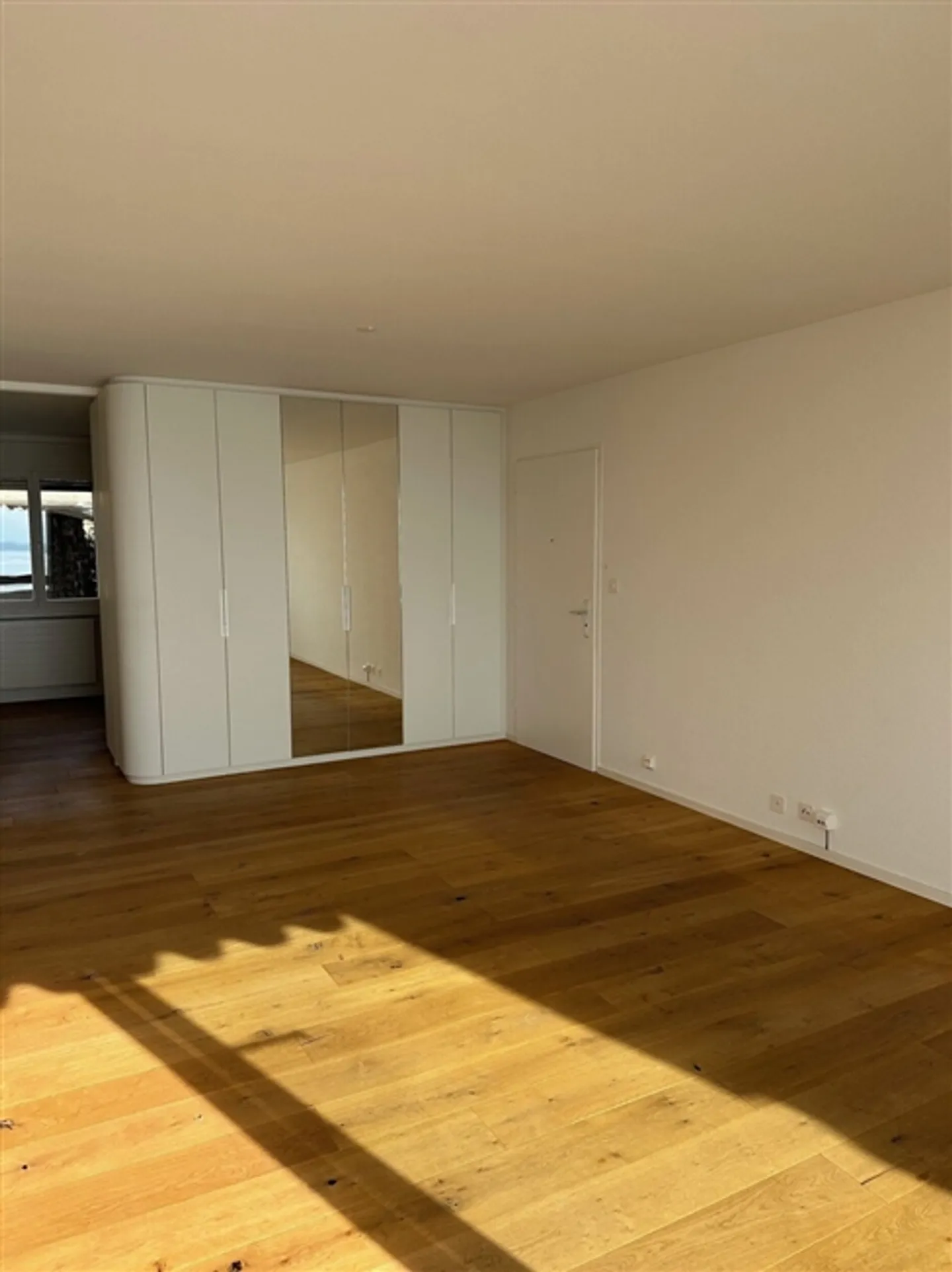 Appartement de 3 pièces au 1er étage - Photo 2 sur 8