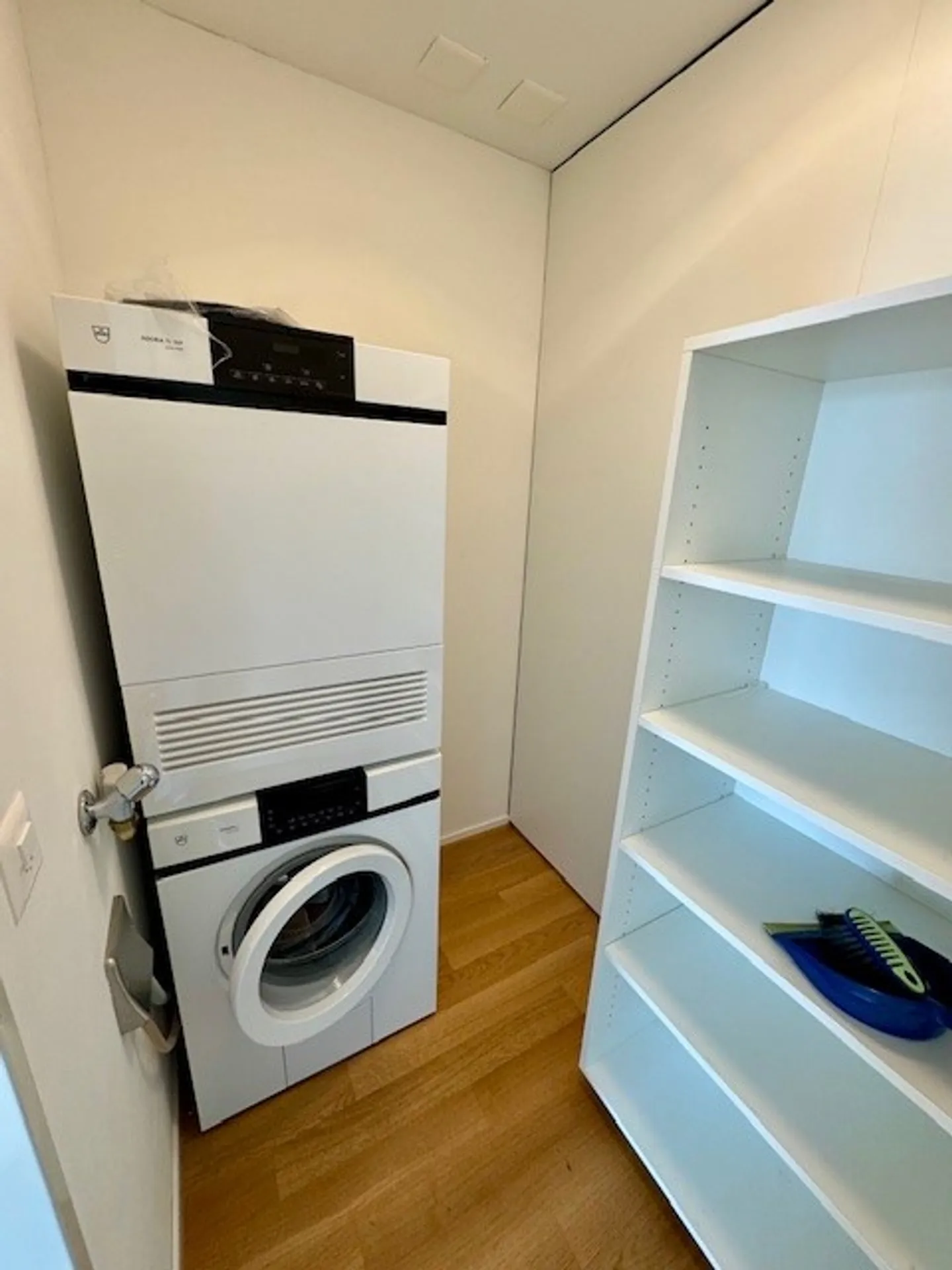 Moderno appartamento di 3,5 stanze con balcone - Foto 9 di 9
