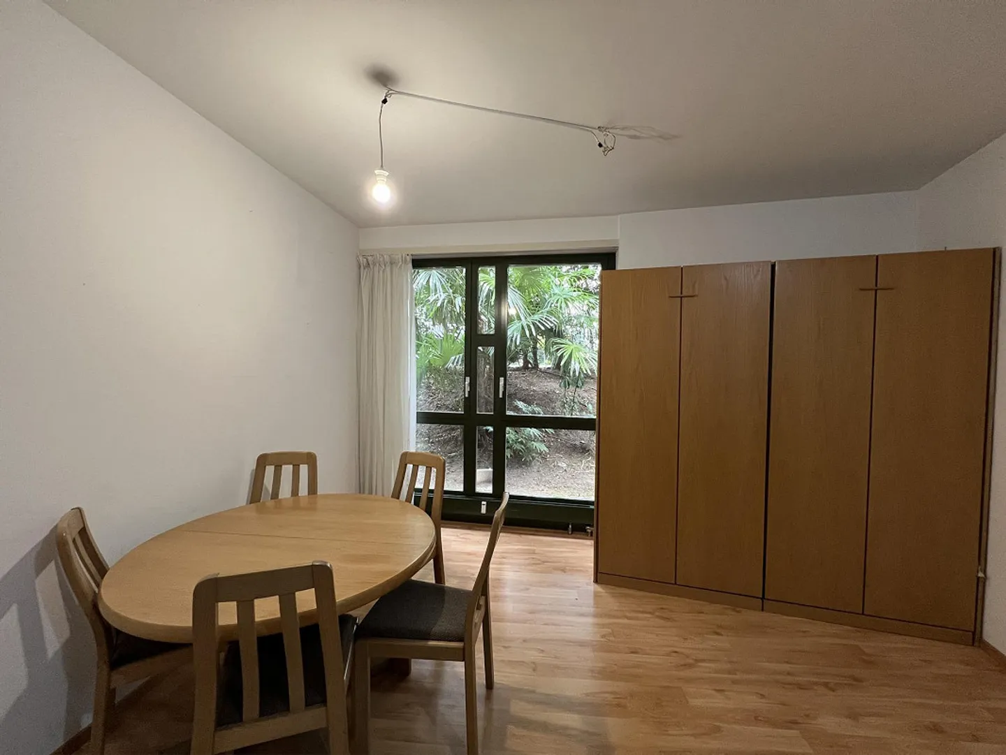 APPARTAMENTO 2.5 LOCALI IN CENTRO CITTÀ - Foto 5 di 10