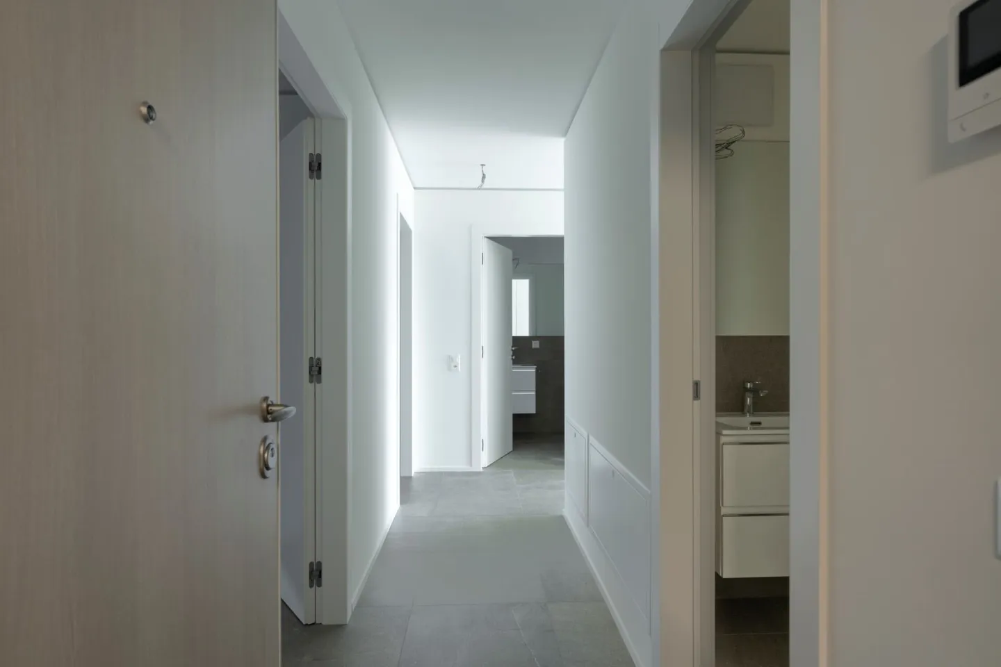 Appartamento in Vendita nella Residenza Querciabella a Bioggio con Vista Lago - Foto 7 di 10