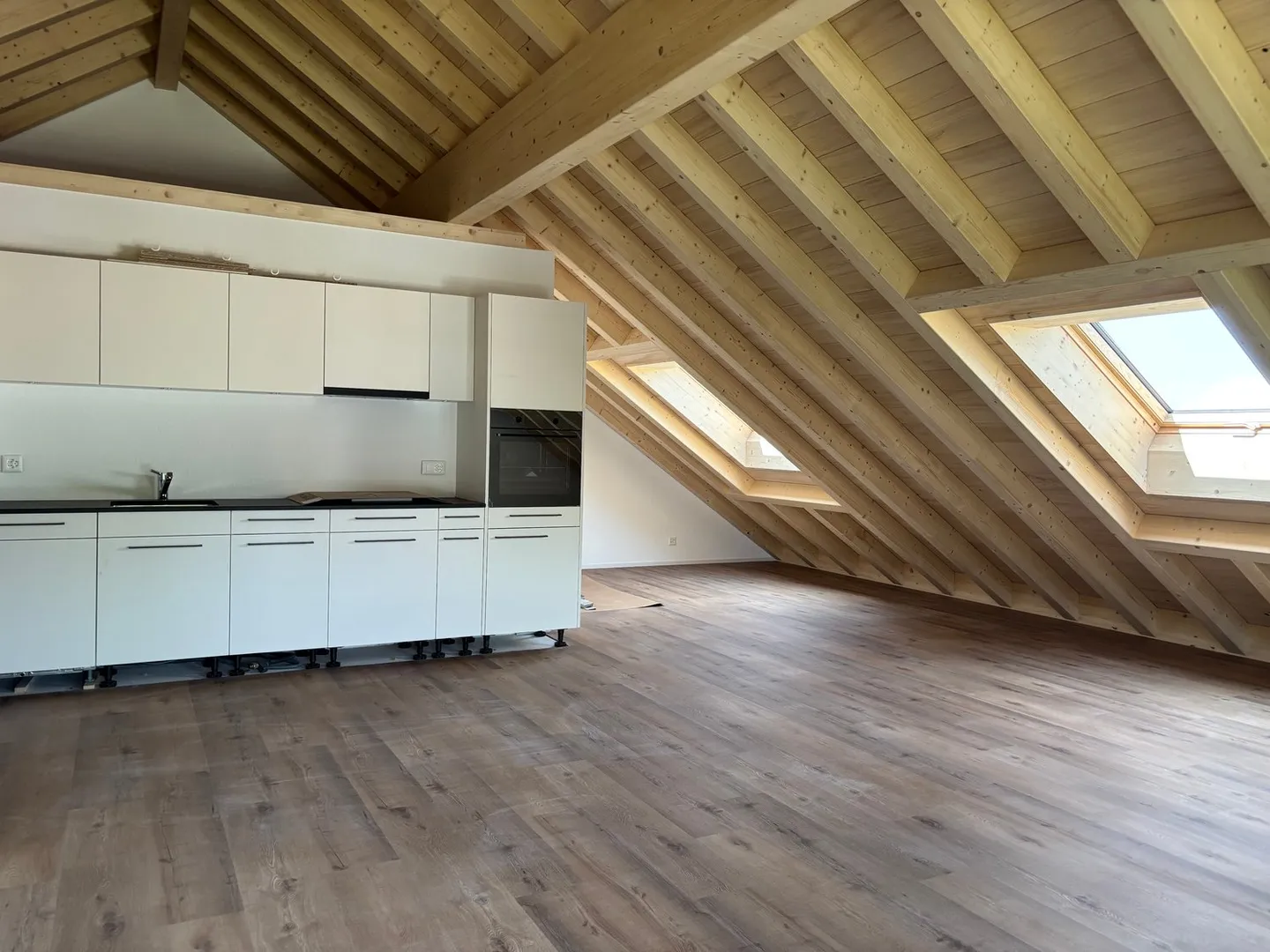 Modernes 2.5-Zimmer-Apartment in Kallnach - Foto 2 von 8