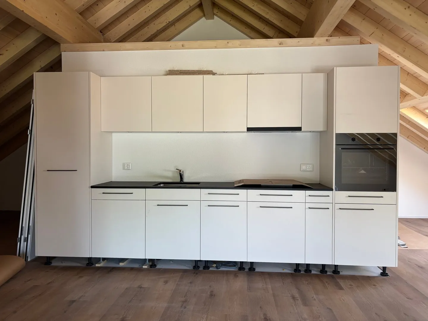 Modernes 2.5-Zimmer-Apartment in Kallnach - Foto 3 von 8