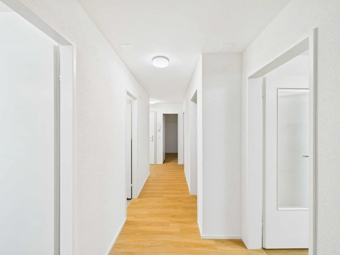 Renovated 3.5 room apartment in Bronschhofen - Photo 4 of 7