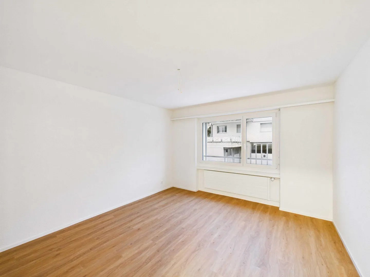 Renovated 3.5 room apartment in Bronschhofen - Photo 3 of 7