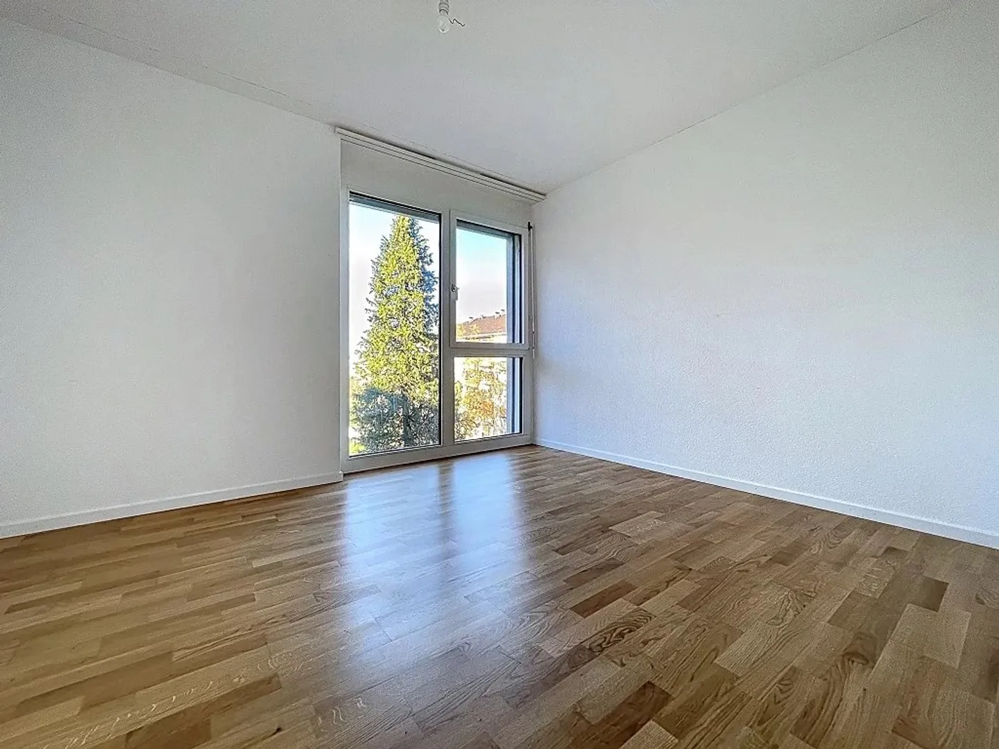 Appartement 4.5 pièces - Photo 4 sur 8