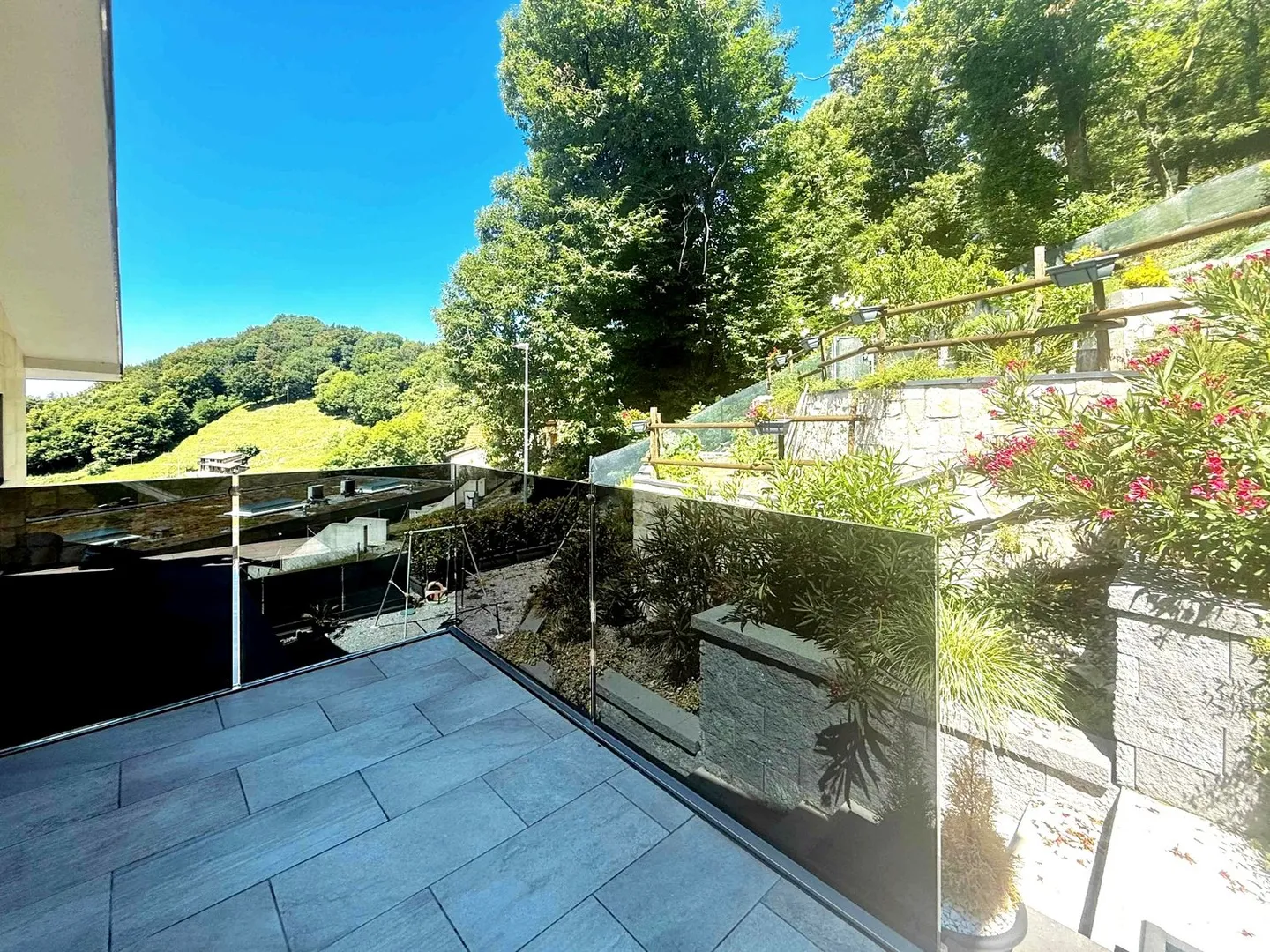 Modern Design Villa in a Quiet Location - Photo 2 of 9