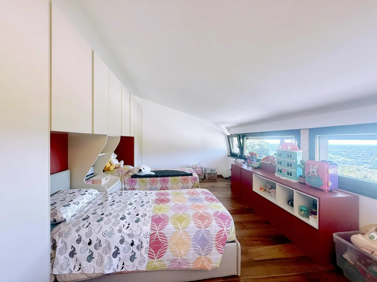 Modern Design Villa in a Quiet Location - Photo 7 of 9