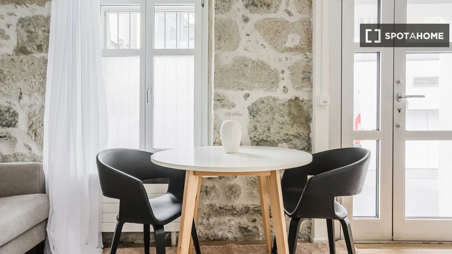 Apartment for rent - Photo 2 of 10