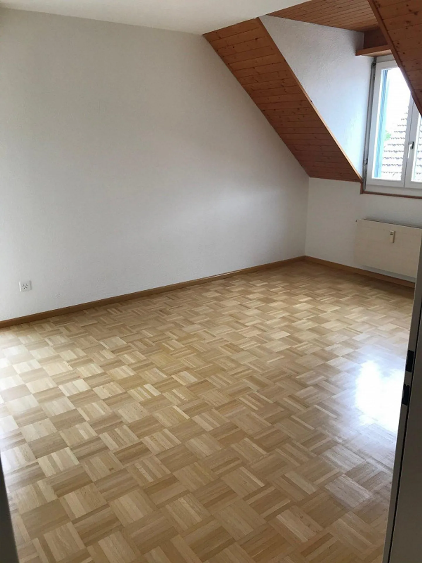 Appartement 4.5 pièces avec balcon, vue, 2 salles de bains - Photo 8 sur 11