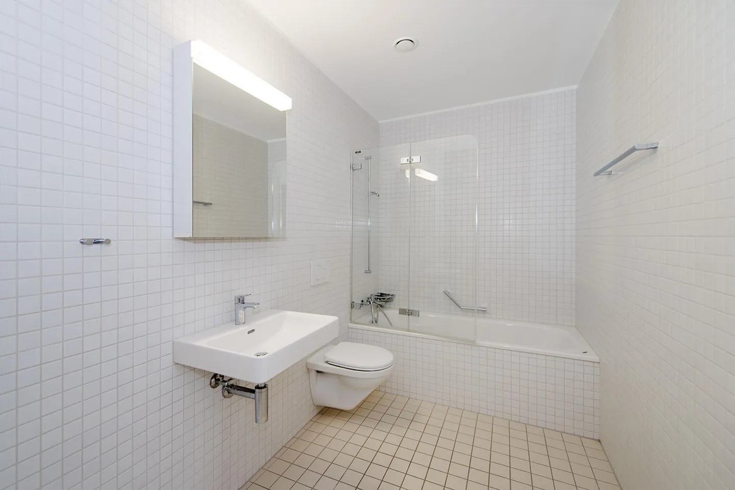 Mitten im Leben: 2.5 Zimmerwohnung mit Loggia - Photo 3 sur 8