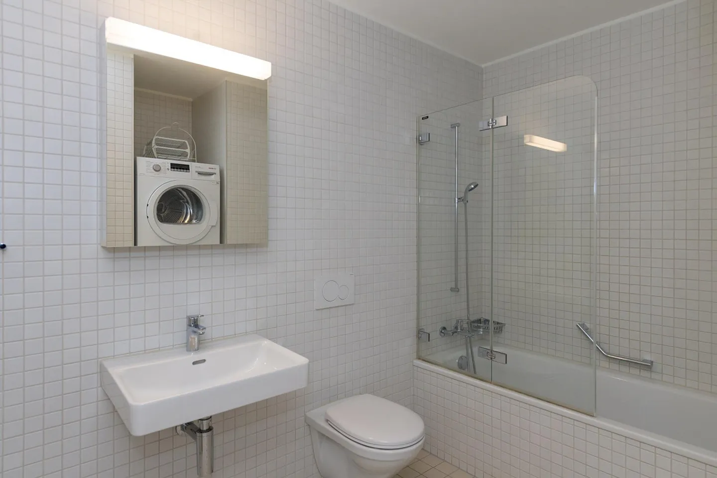 Mitten im Leben: 2.5 Zimmerwohnung mit Loggia - Photo 4 sur 8