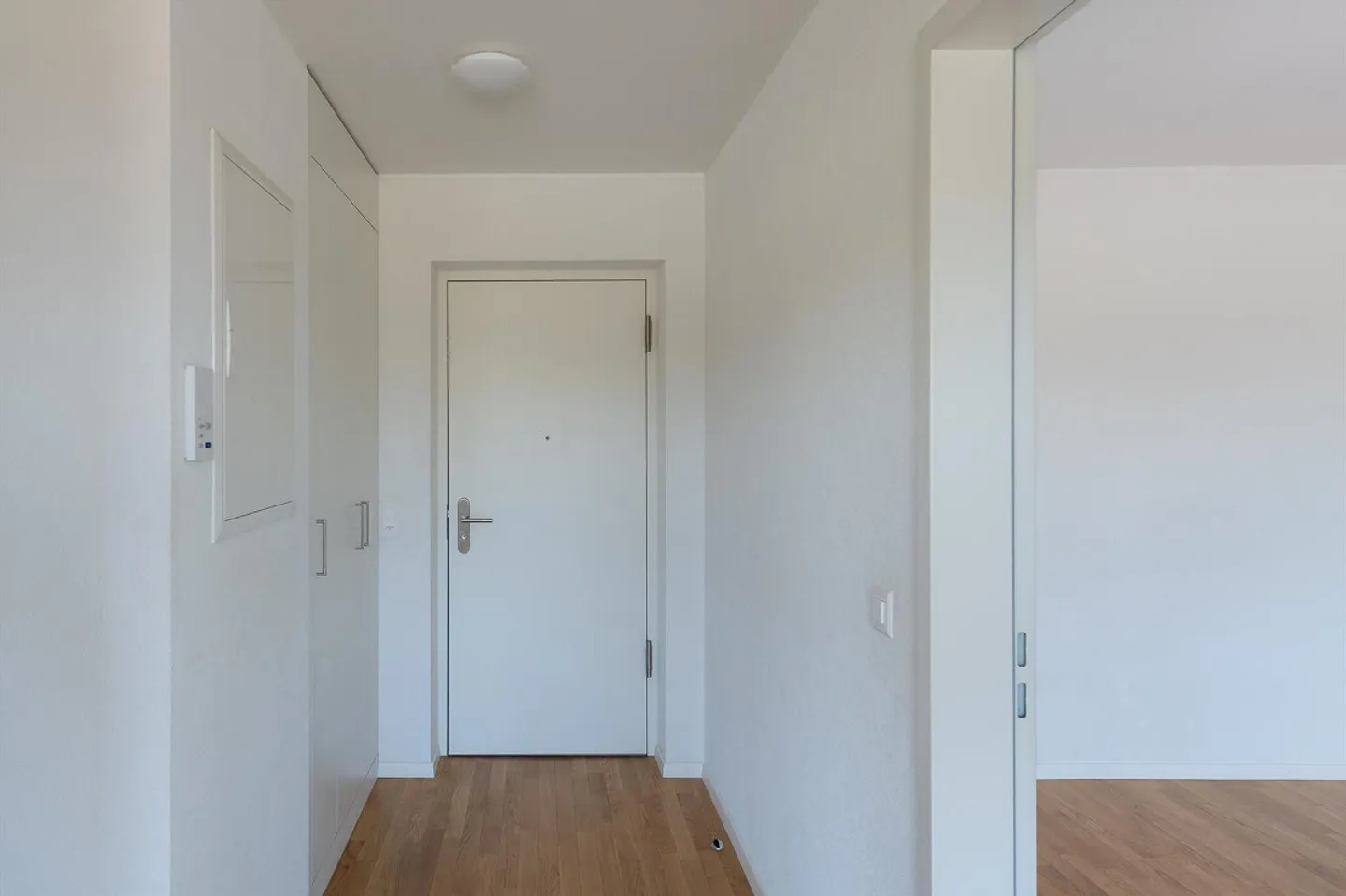 Mitten im Leben: 2.5 Zimmerwohnung mit Loggia - Photo 5 sur 8