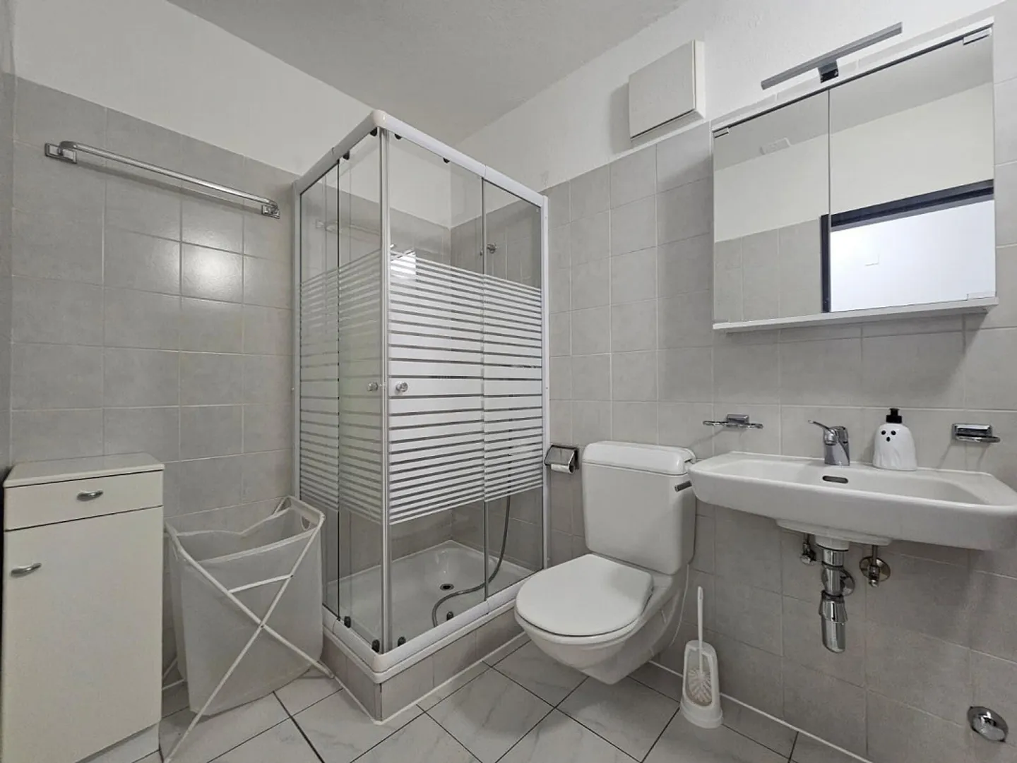 SUPER OCCASIONE - MONOLOCALE CON BALCONE IN ZONA CORNAREDO - Photo 5 of 5