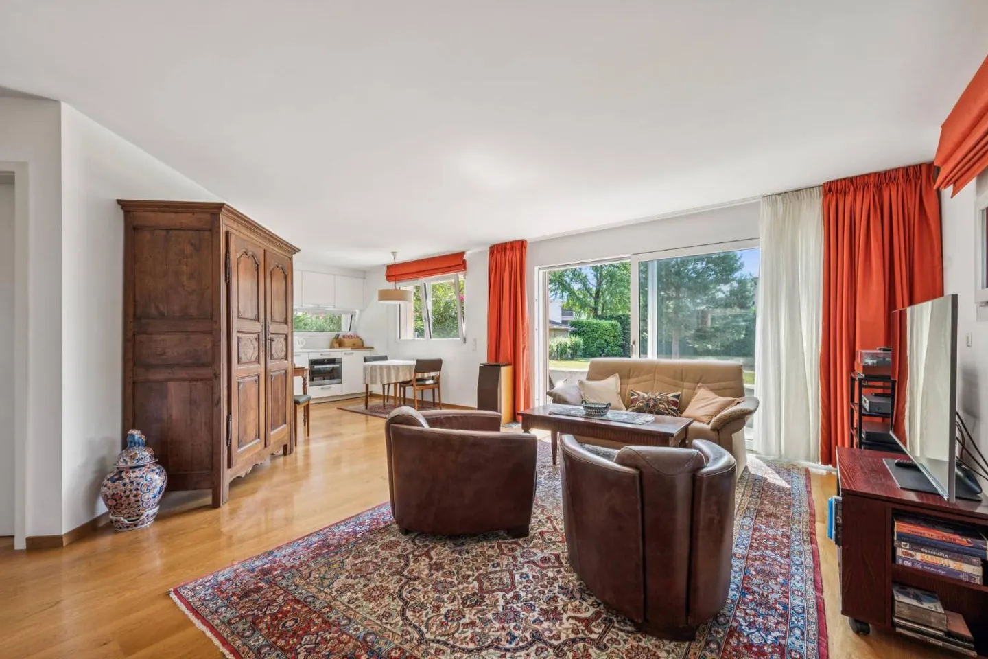 Villa de luxe avec 13 chambres et appartement séparé, vue sur le lac et vue sur la montagne - Photo 10 sur 12