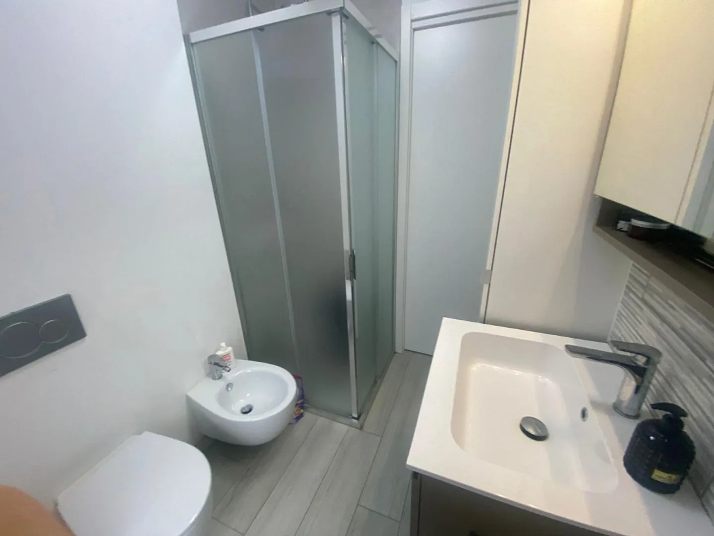 Casa plurifamiliare con 5 appartamenti 2x2 e 3x3 stanze - Foto 7 di 17