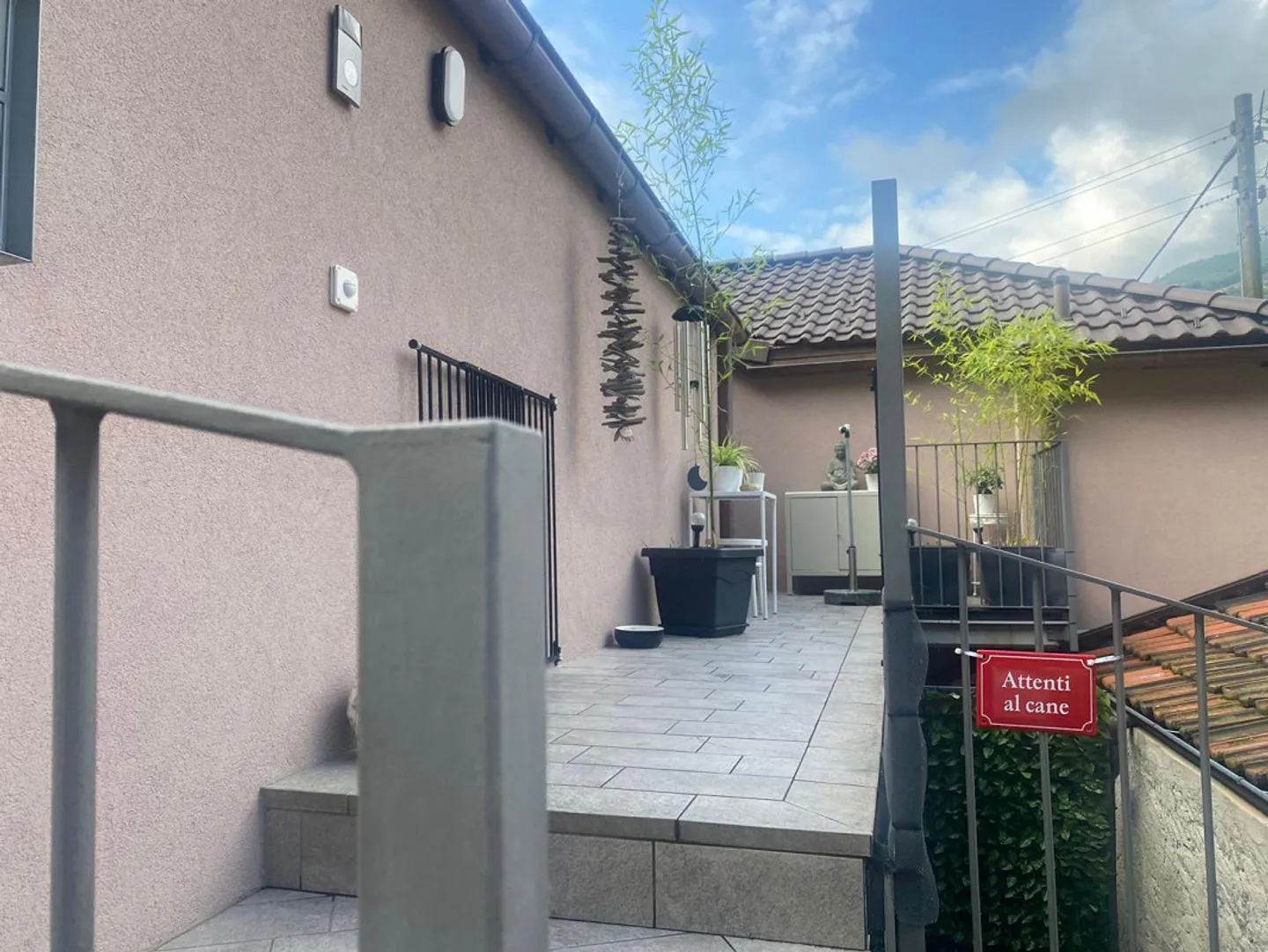 Casa plurifamiliare con 5 appartamenti 2x2 e 3x3 stanze - Foto 9 di 17