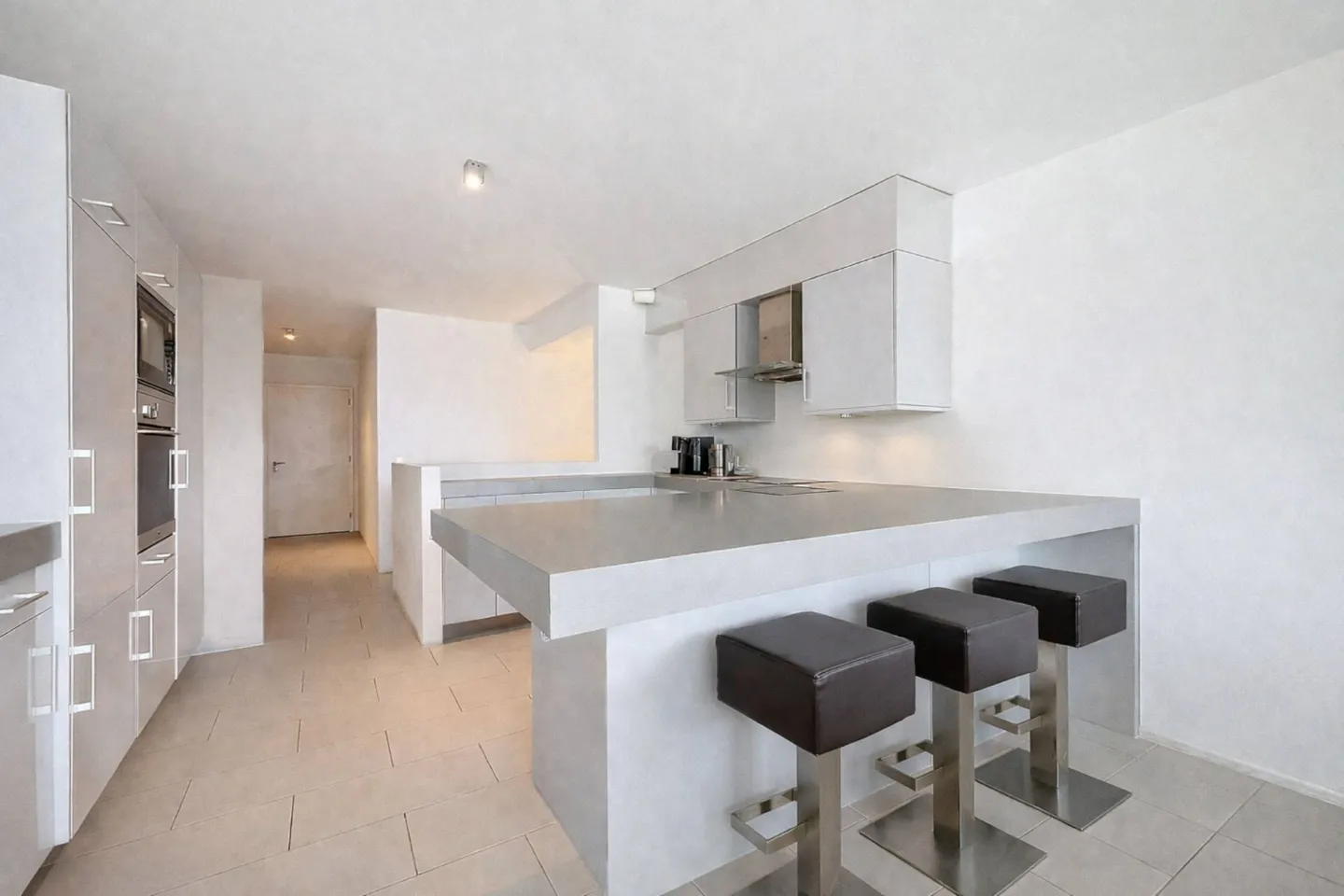 Duplex avec architecture contemporaine et jardin privé avec vue sur les Alpes à Pully Sud - Photo 3 sur 9