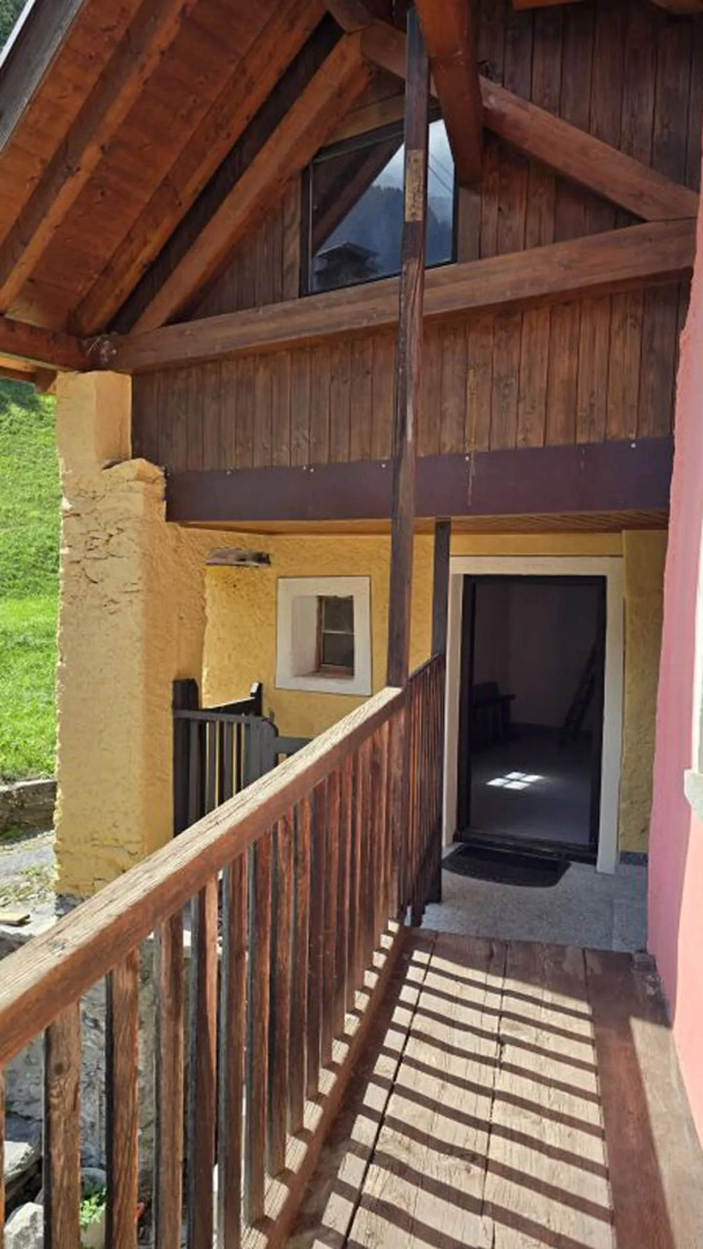 Storico rustico con terreno grande edificabile | Historisches Rustico mit großem Baugrundstück - Foto 2 di 8