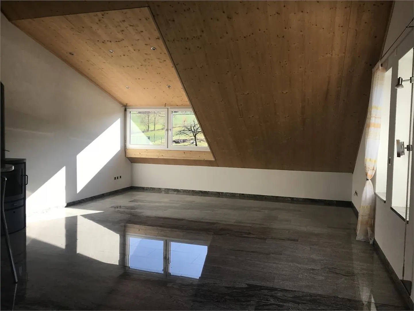 Appartement sous les combles de 3,5 pièces - Photo 5 sur 14