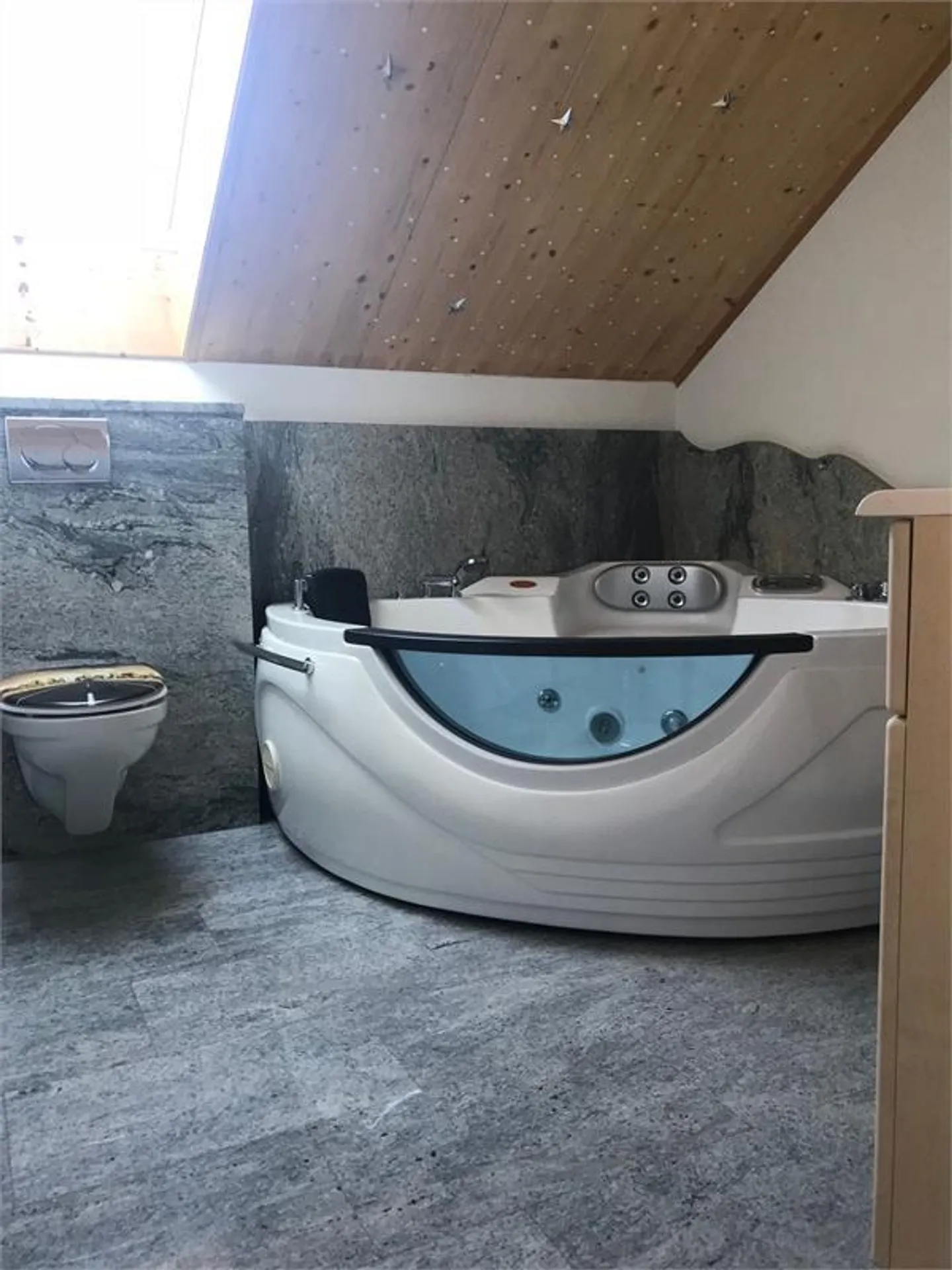 Appartement sous les combles de 3,5 pièces - Photo 11 sur 14