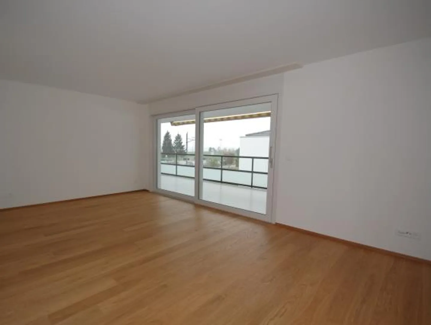 Eigentumsstandard | Stil trifft auf Moderne - Photo 3 of 6