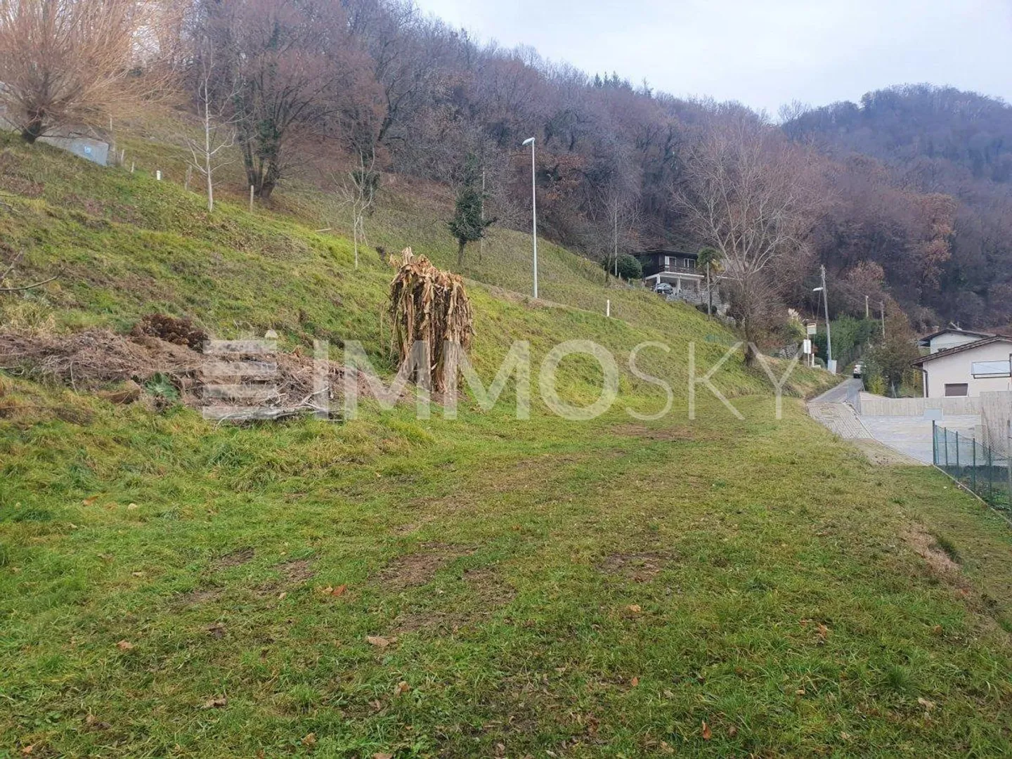 Per costruttori, edifica in zona residenziale con bella vista aperta - Photo 2 of 4