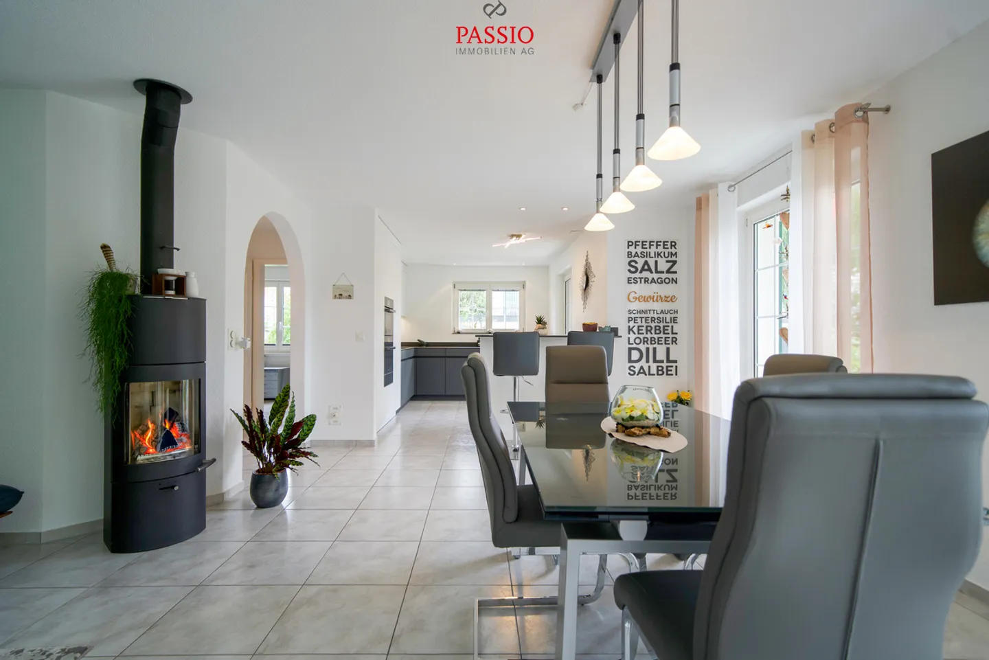 Well-maintained 6.5-room single-family house with garden idyll - Photo 8 of 44