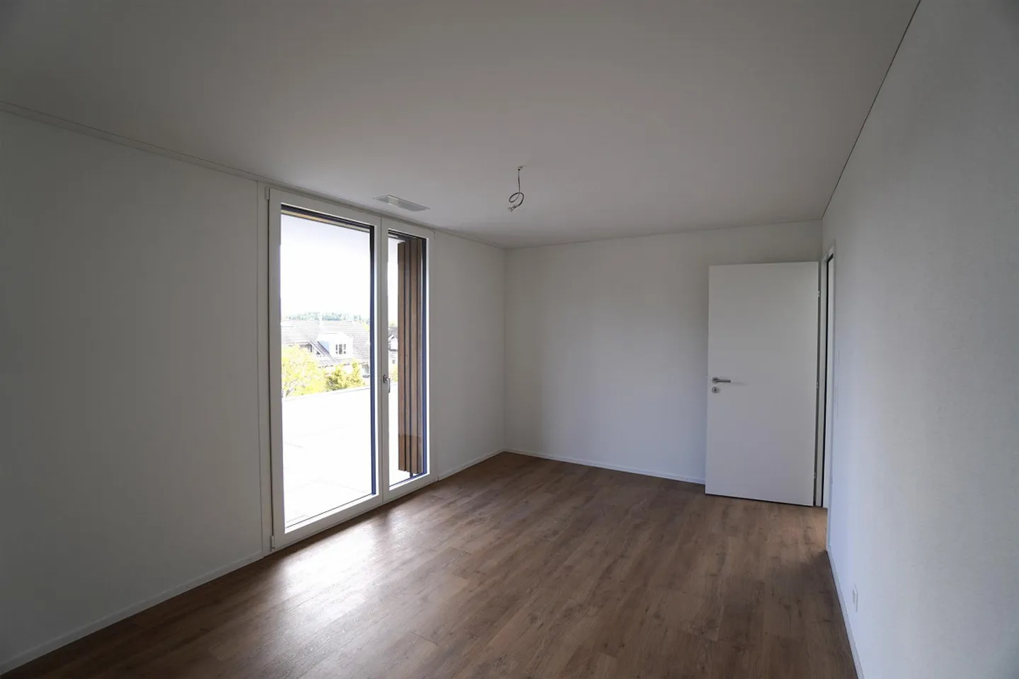 4.5 Zimmer-Attika Wohnung mit grosser Terrasse - Foto 3 von 16