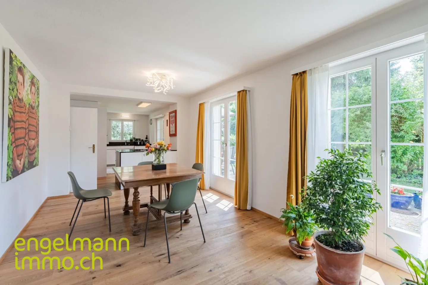 Casa unifamiliare con appartamento separato - Foto 5 di 13