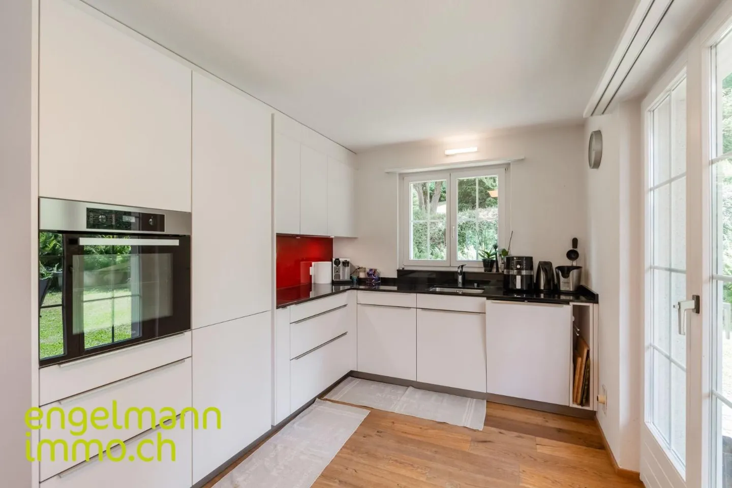 Casa unifamiliare con appartamento separato - Foto 6 di 13