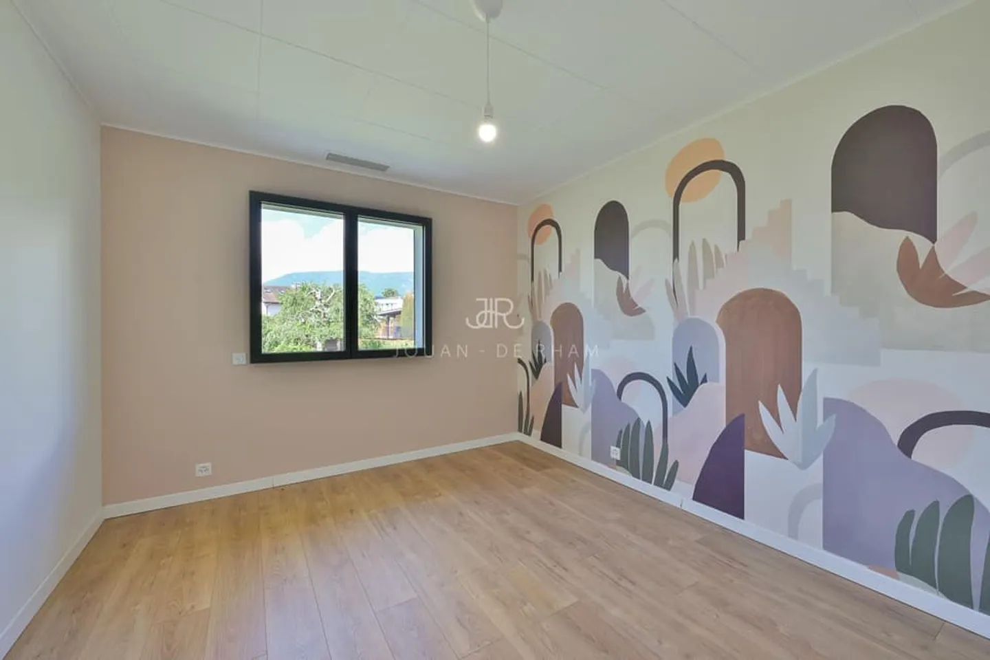 Crassier | Fully renovated family home - Photo 9 of 13