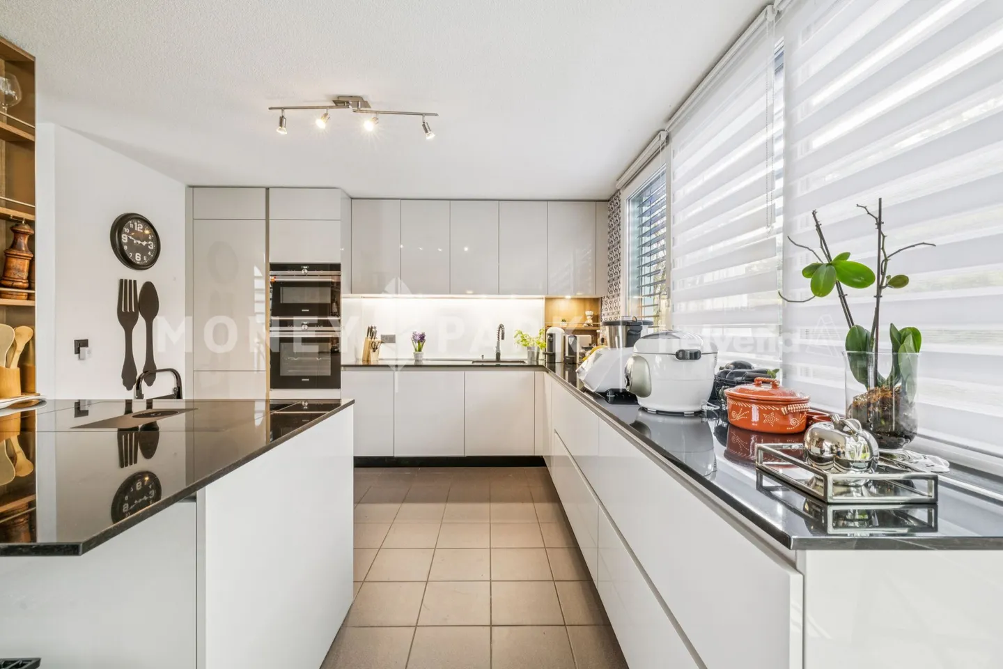 Single house for sale - Photo 9 of 15